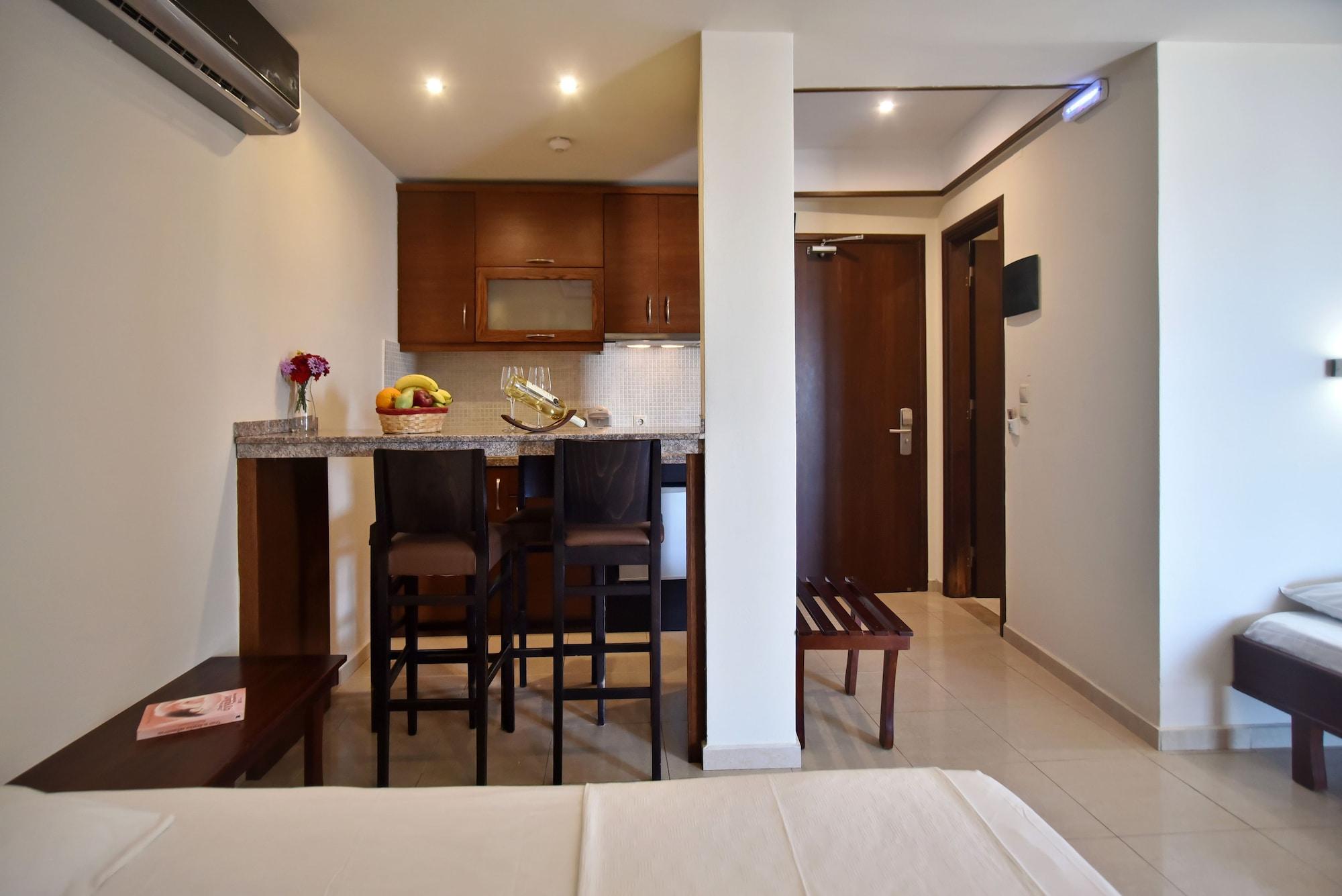 24 Seven Boutique Hotel Malia  Exterior photo